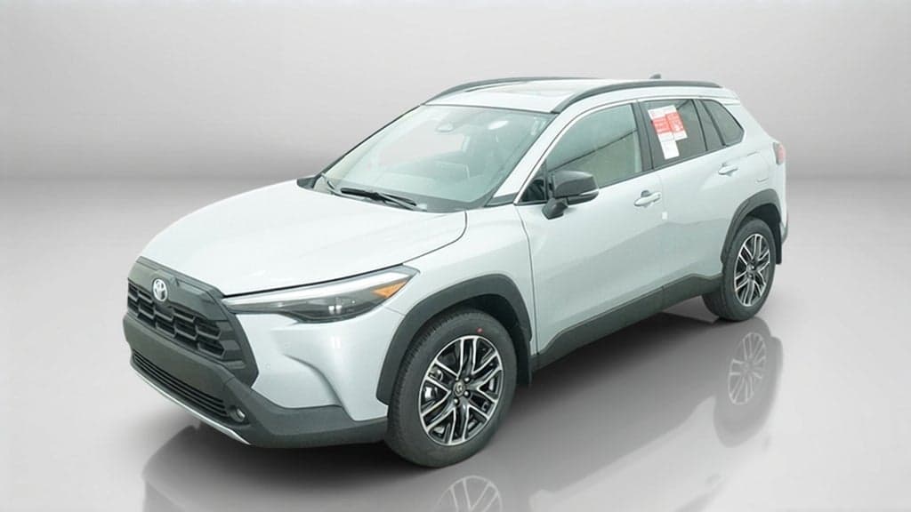2026 Toyota Corolla Cross XLE — photo 1 of 5