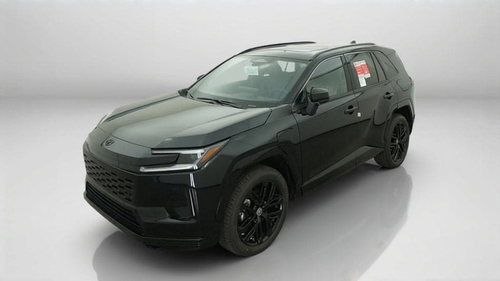 2026 Toyota RAV4 Plug-In Hybrid XSE — photo 1 of 5