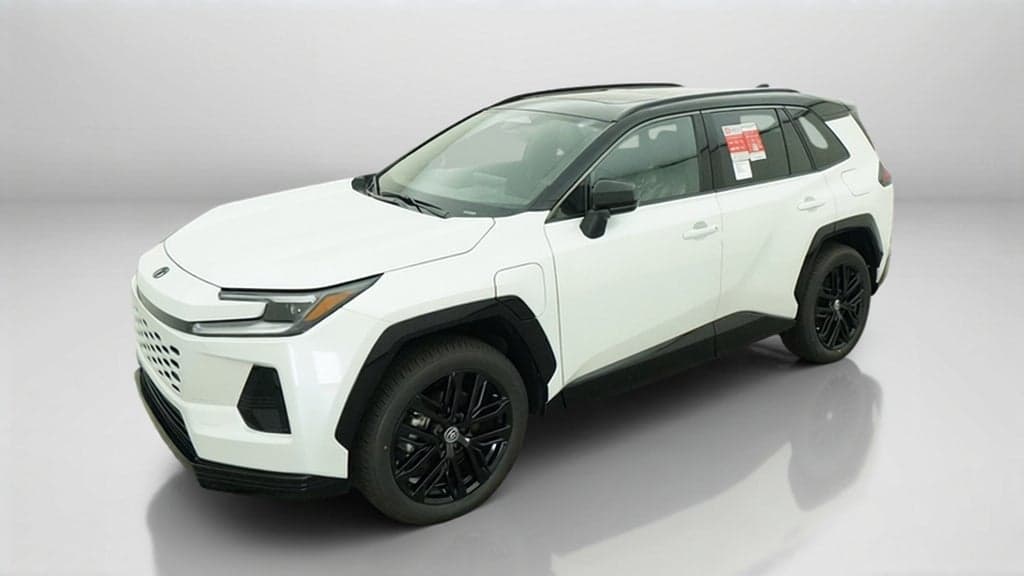 2026 Toyota RAV4 Plug-In Hybrid XSE — photo 1 of 5