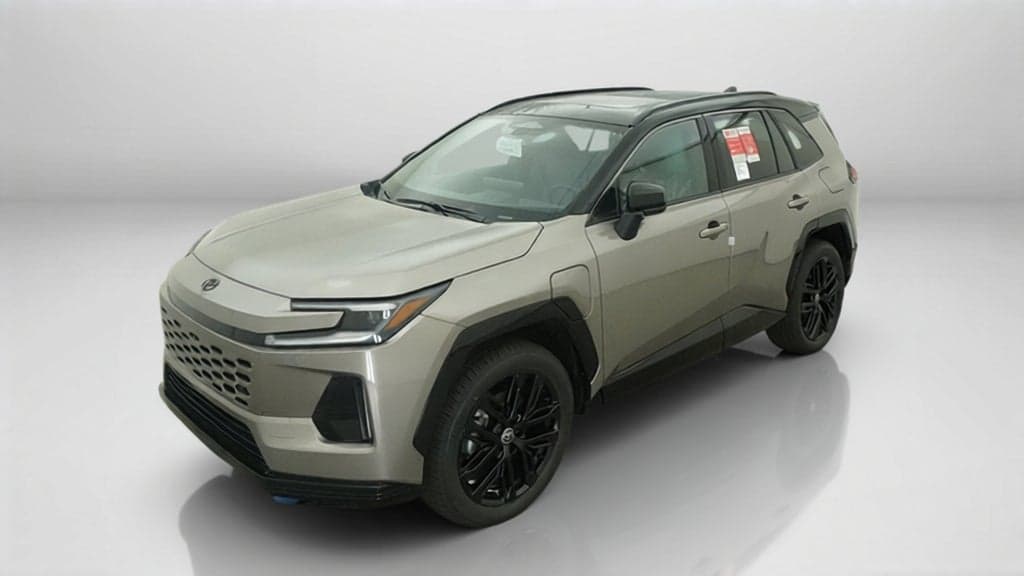2026 Toyota RAV4 Plug-In Hybrid XSE — photo 1 of 5