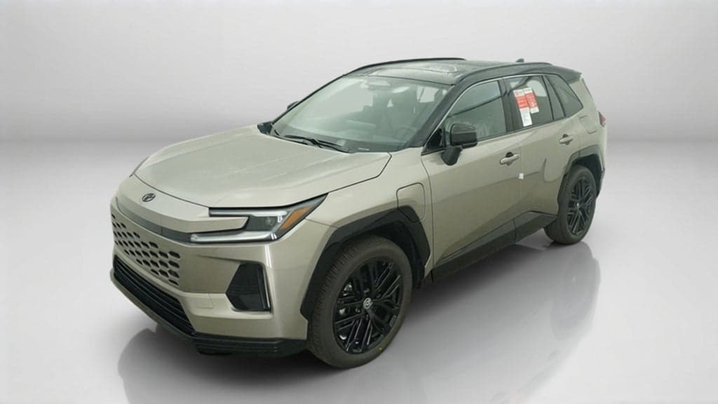 2026 Toyota RAV4 Plug-In Hybrid XSE — photo 1 of 5