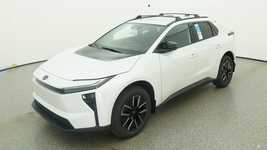 2026 Toyota bZ XLE — photo 1 of 33