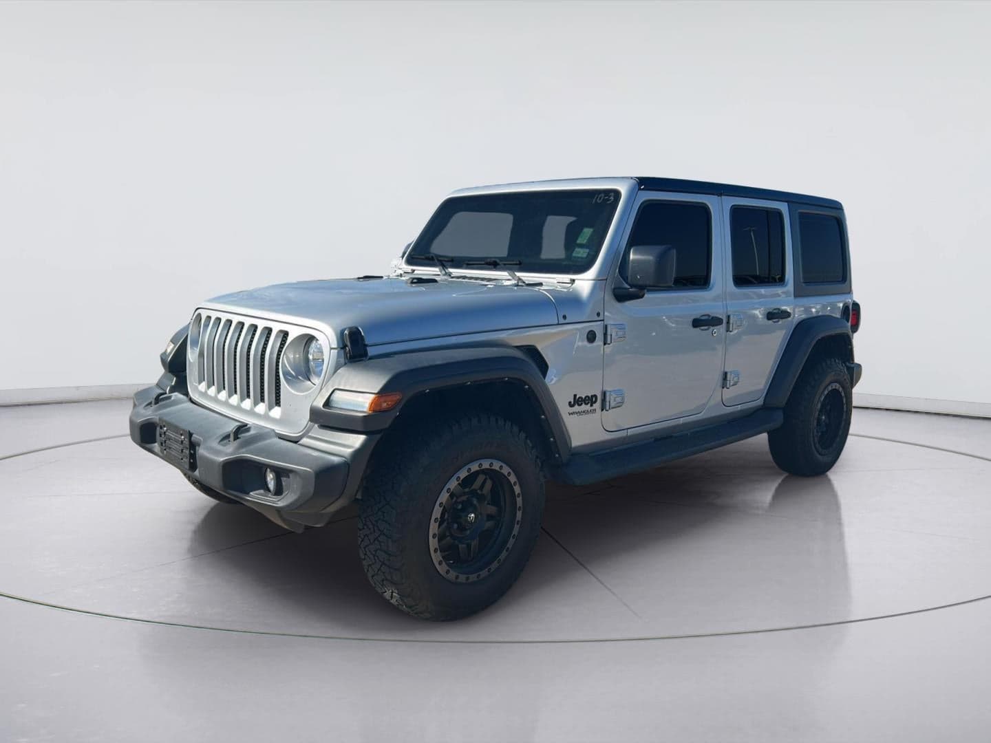 2022 Jeep Wrangler Unlimited Sport — photo 1 of 10