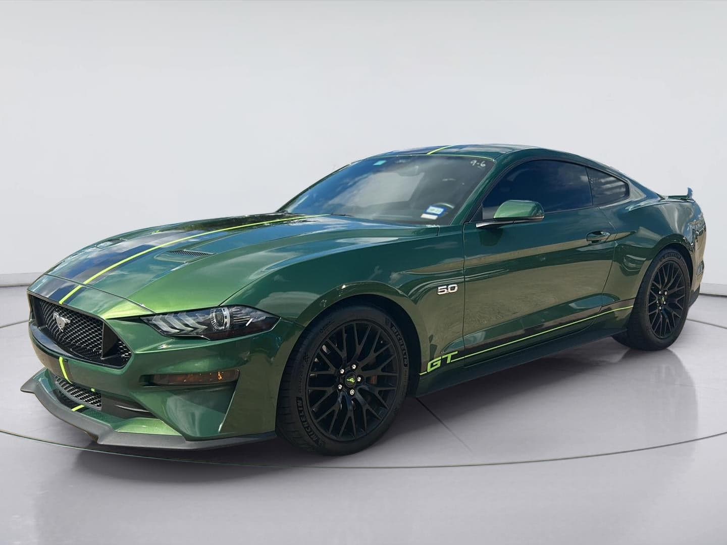 2022 Ford Mustang GT Premium — photo 1 of 11