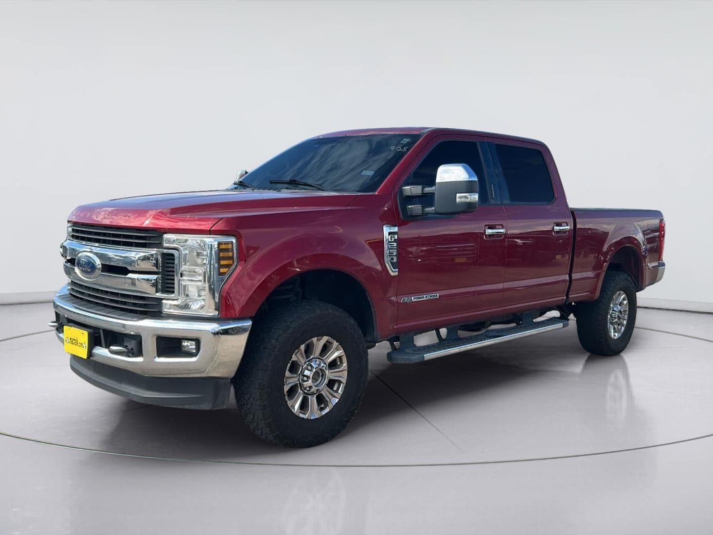 2019 Ford Super Duty F-250 SRW XLT — photo 1 of 11
