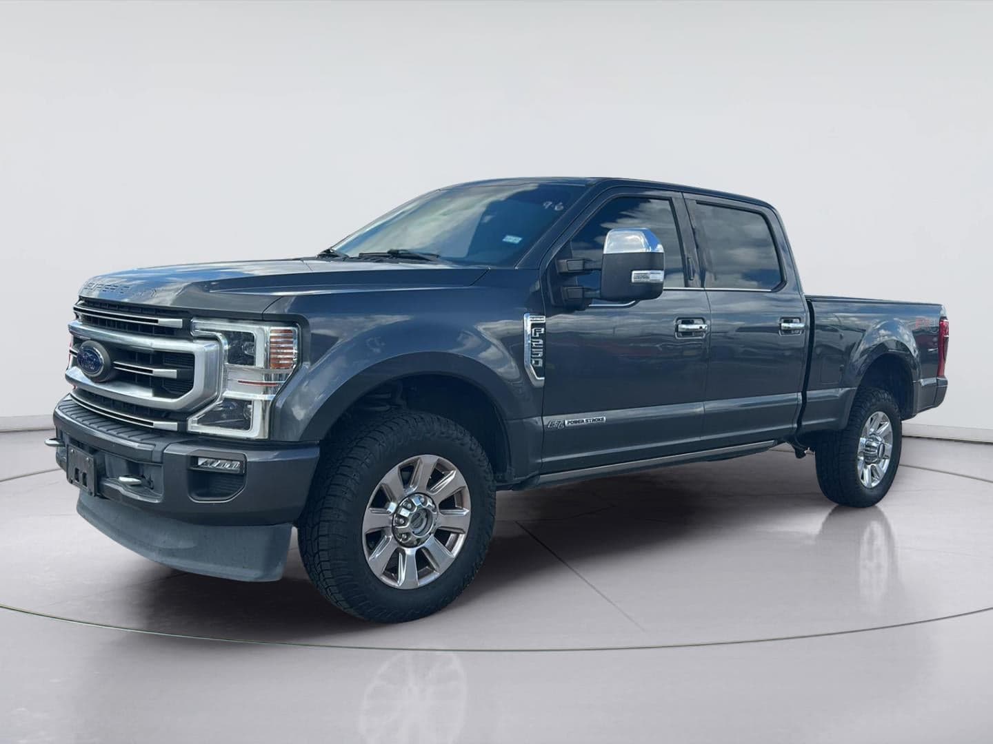 2020 Ford Super Duty F-250 SRW Platinum — photo 1 of 11