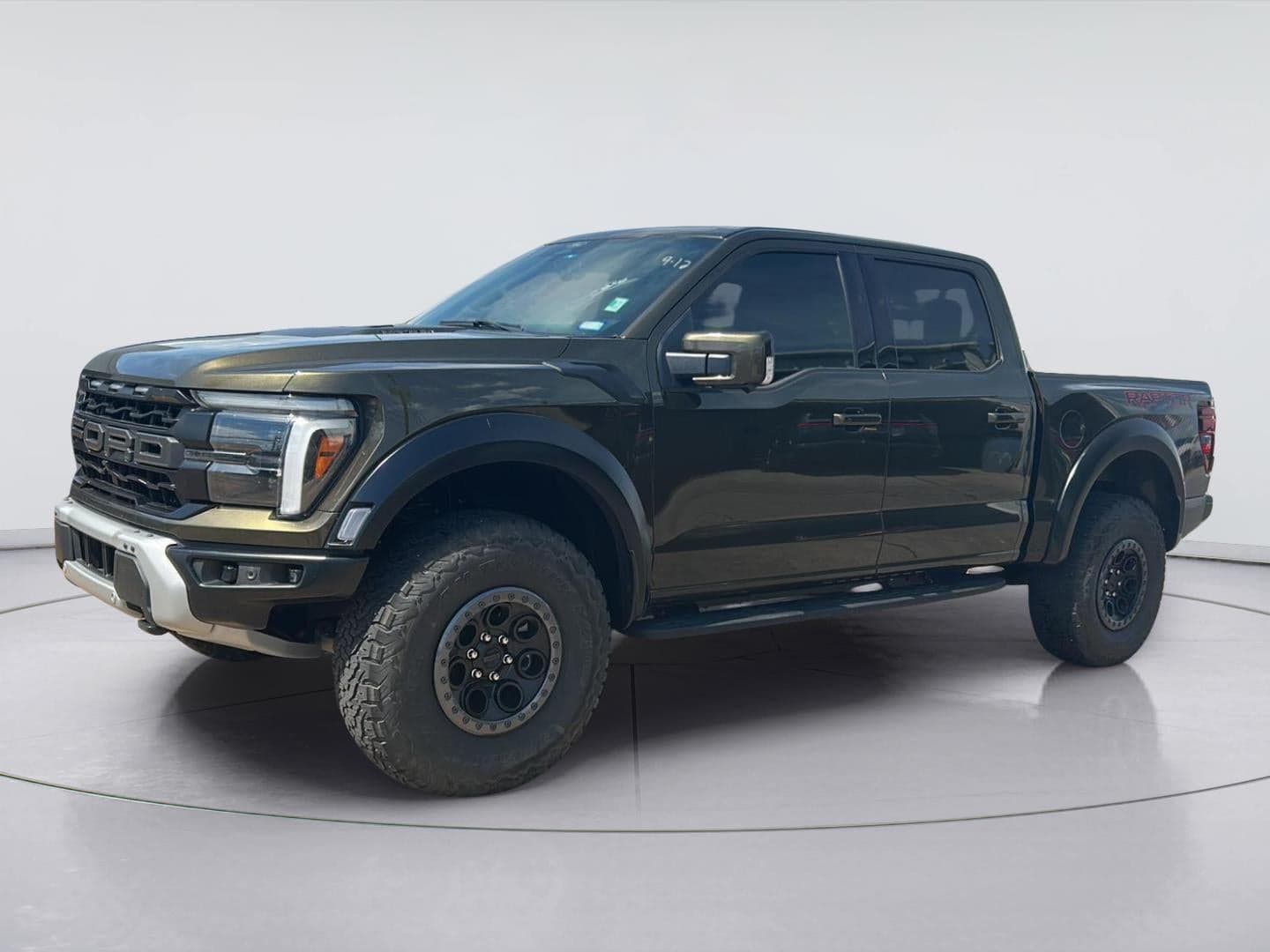 2025 Ford F-150 Raptor — photo 1 of 10