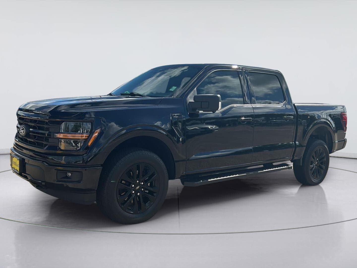 2024 Ford F-150 XLT — photo 1 of 35