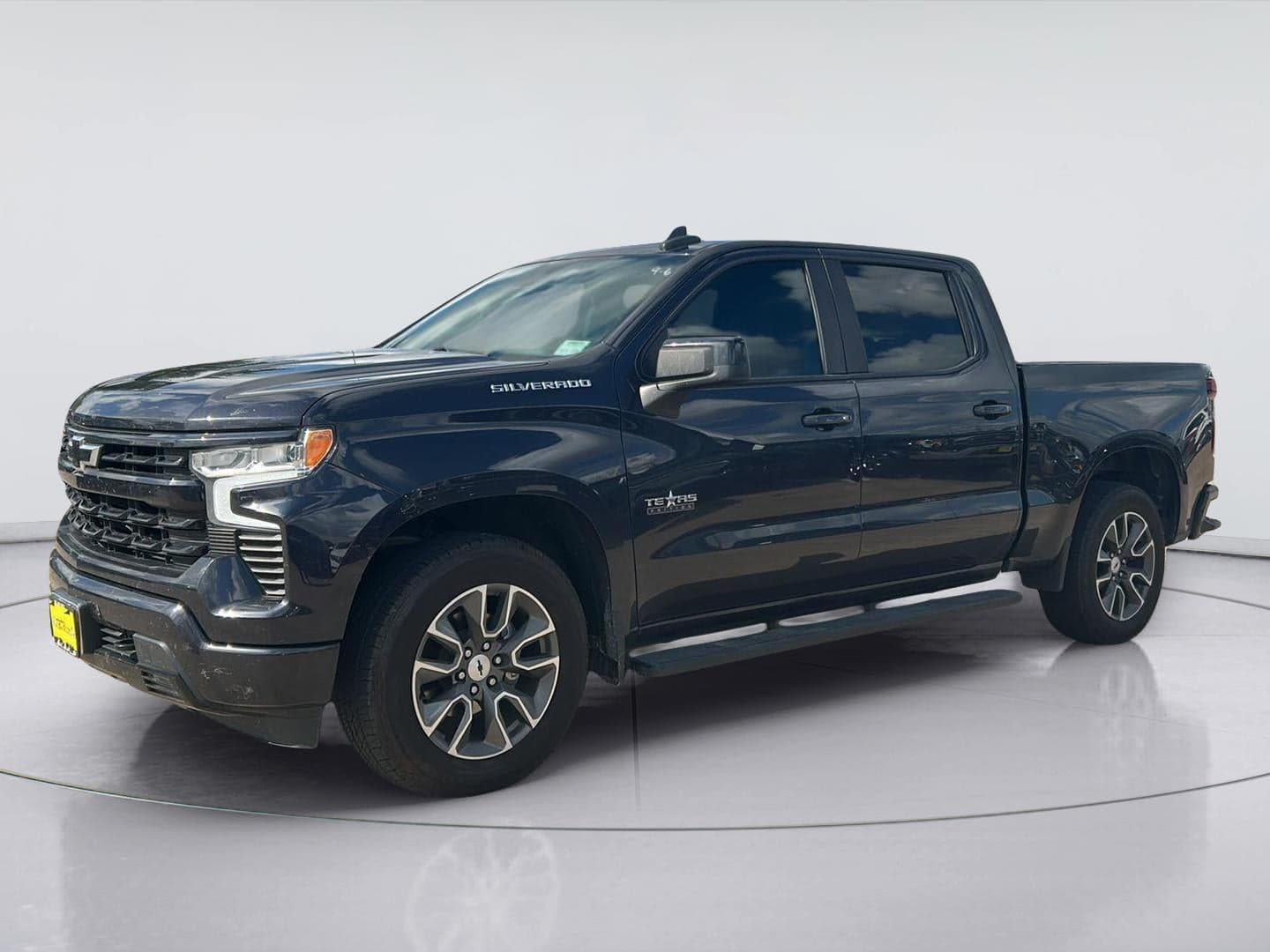 2023 Chevrolet Silverado 1500 RST — photo 1 of 11