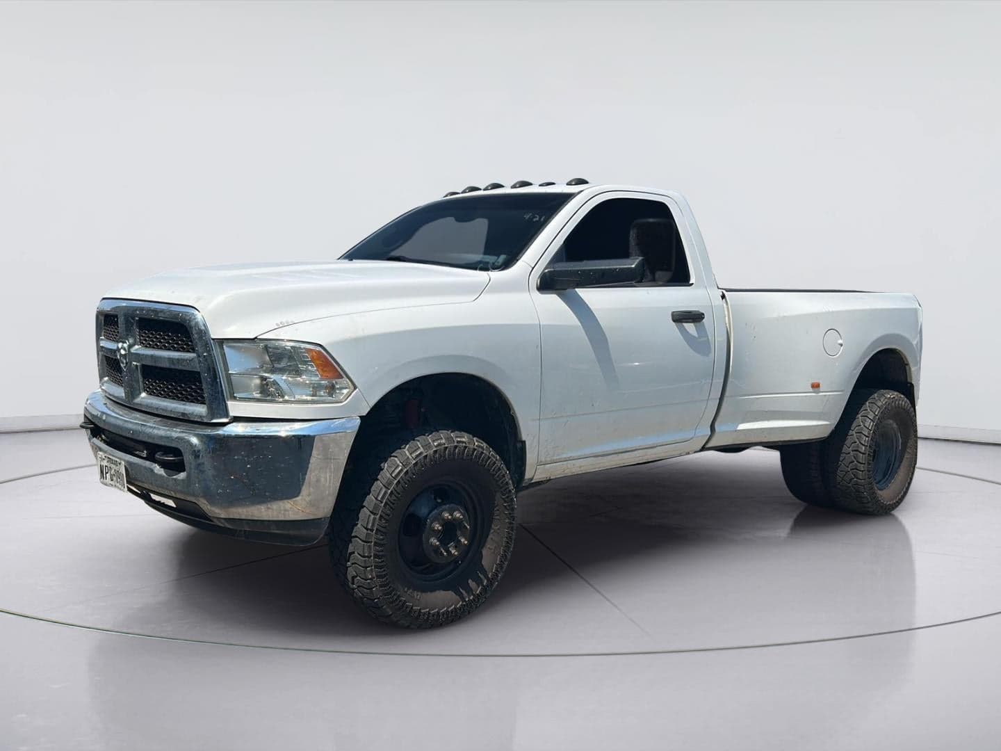2017 RAM 3500 Tradesman — photo 1 of 10
