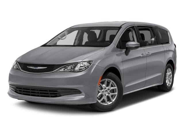 2017 Chrysler Pacifica Touring — photo 1 of 16