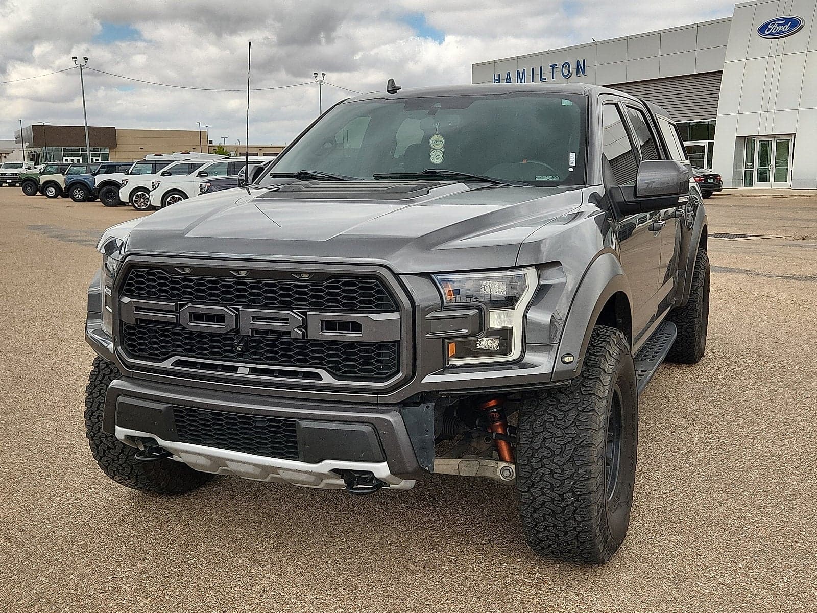 2019 Ford F-150 Raptor — photo 1 of 21