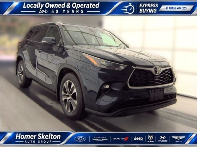 2022 Toyota Highlander XLE — photo 1 of 24