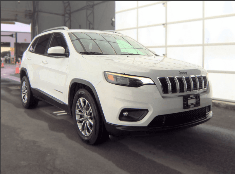 2019 Jeep Cherokee Latitude Plus — photo 1 of 17