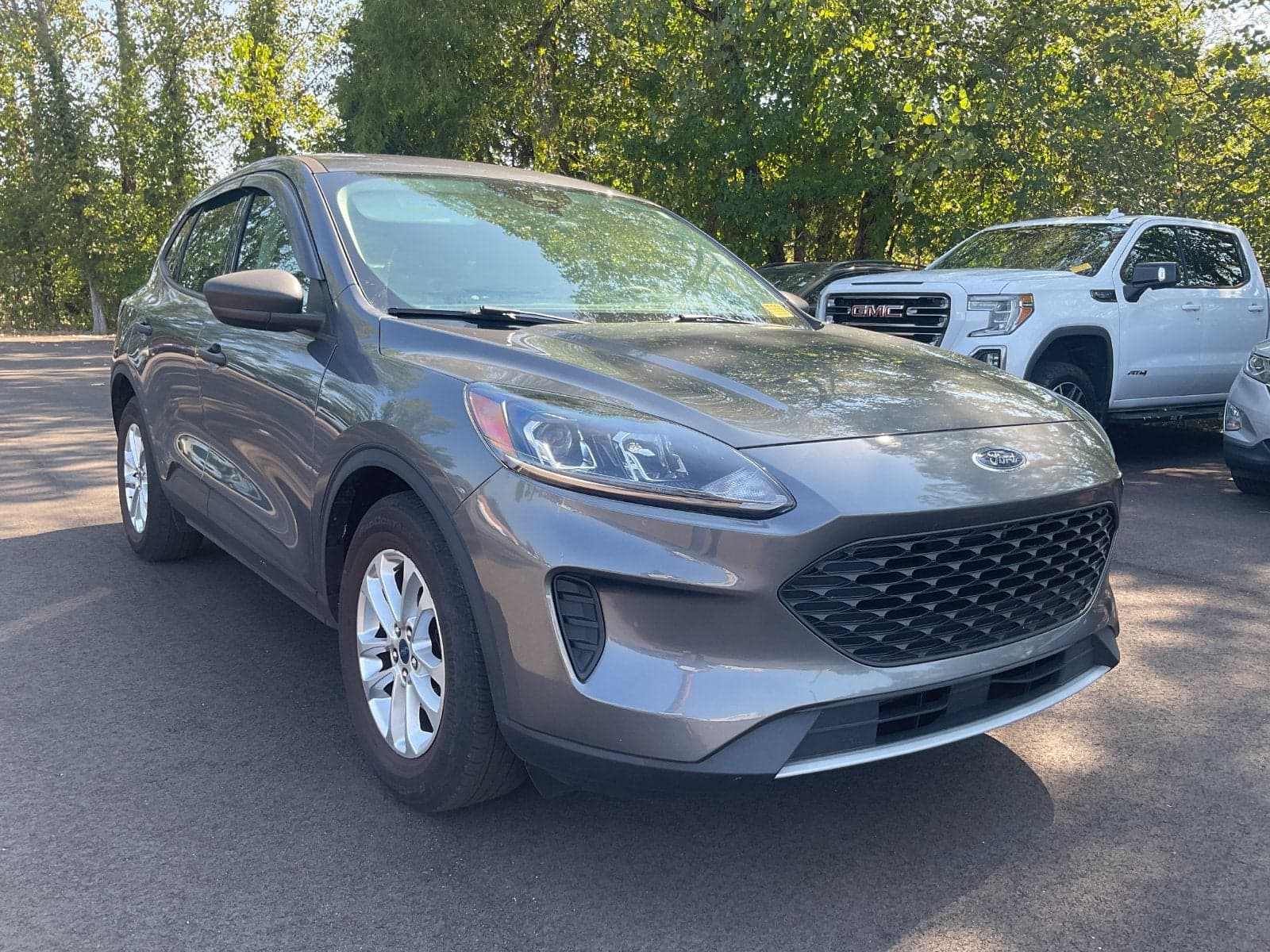 2022 Ford Escape S — photo 1 of 16