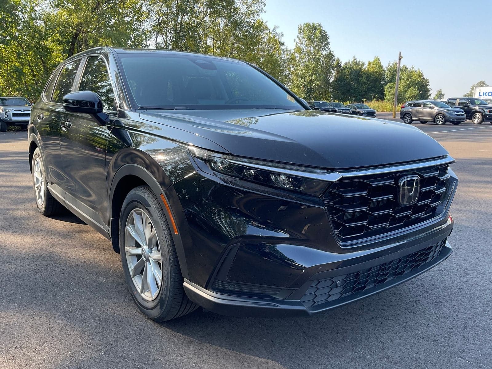 2024 Honda CR-V EX-L — photo 1 of 12