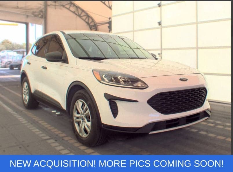 2020 Ford Escape S — photo 1 of 17