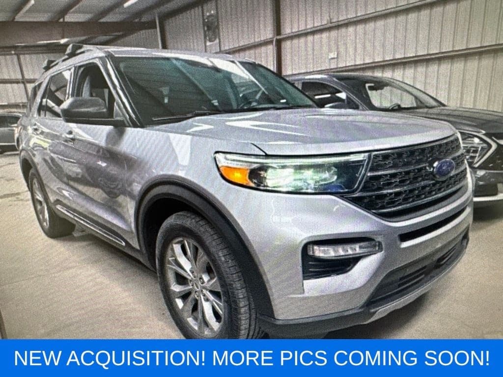 2021 Ford Explorer XLT — photo 1 of 23