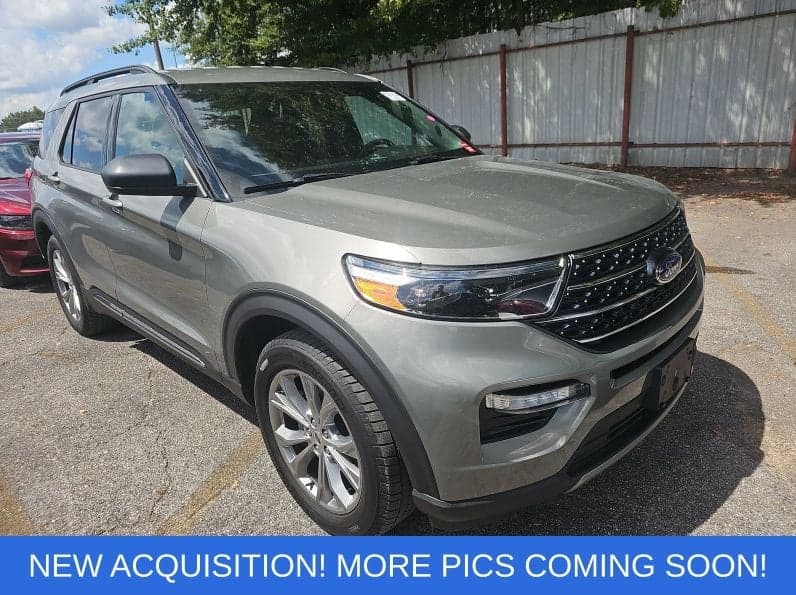 2020 Ford Explorer XLT — photo 1 of 17