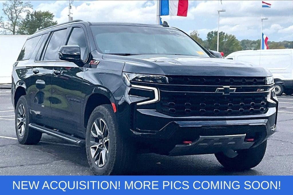 2024 Chevrolet Suburban Z71 — photo 1 of 16