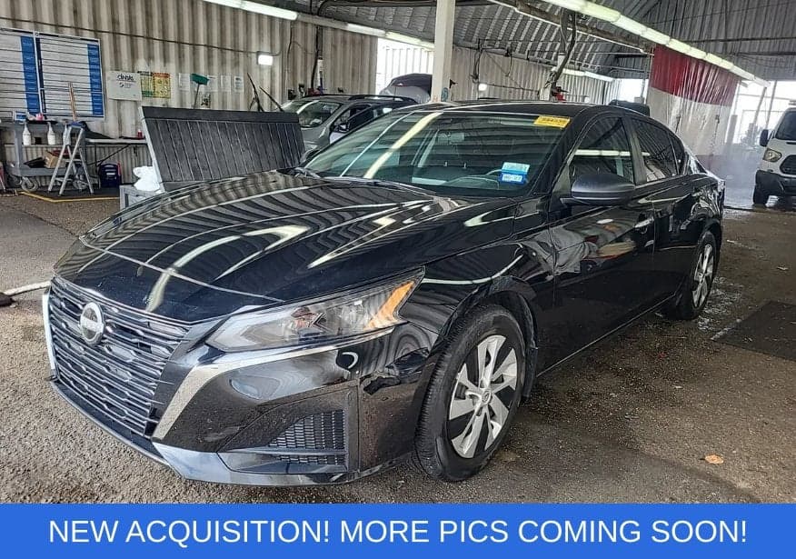 2024 Nissan Altima 2.5 S — photo 1 of 21