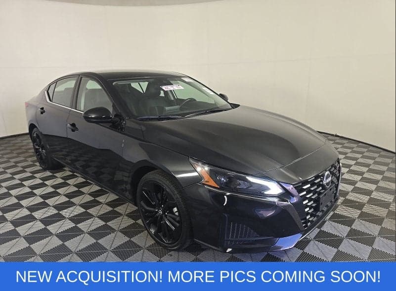 2024 Nissan Altima 2.5 SR — photo 1 of 17