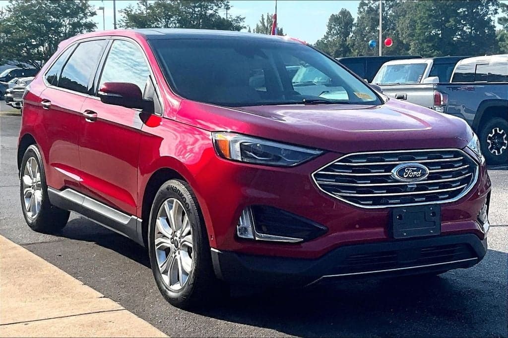 2020 Ford Edge Titanium — photo 1 of 19