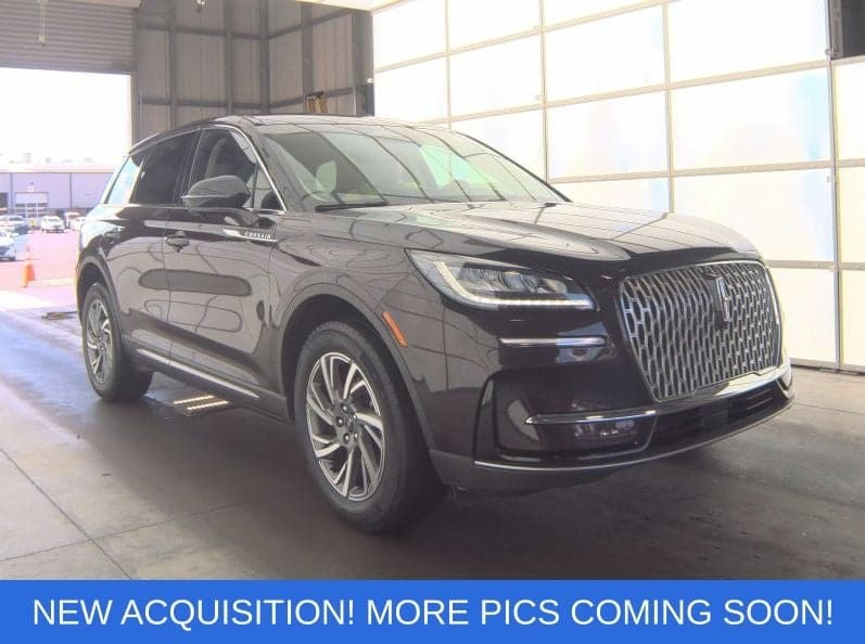 2023 Lincoln Corsair Standard — photo 1 of 22