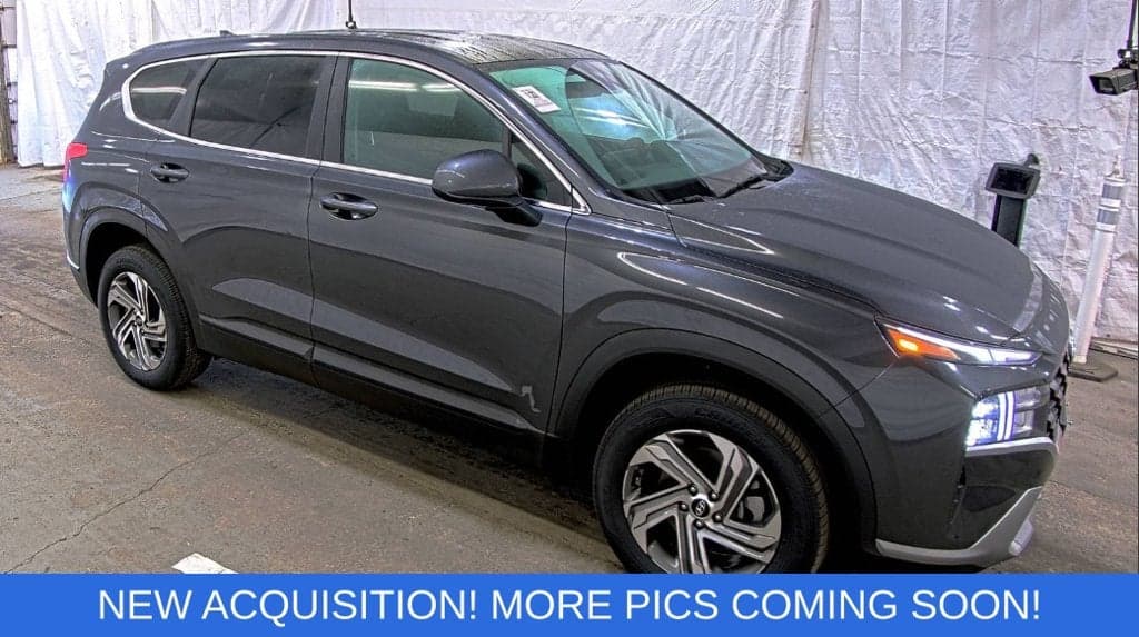 2023 Hyundai Santa Fe SE — photo 1 of 5
