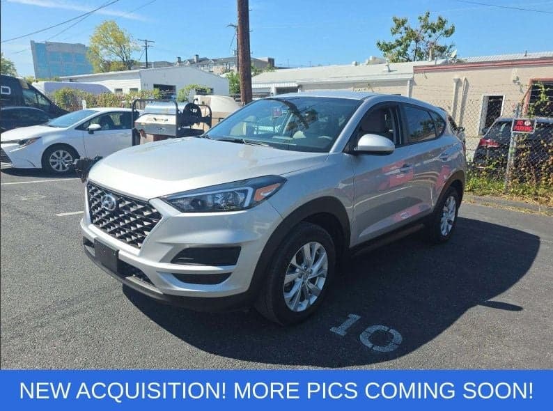2021 Hyundai Tucson SE — photo 1 of 21