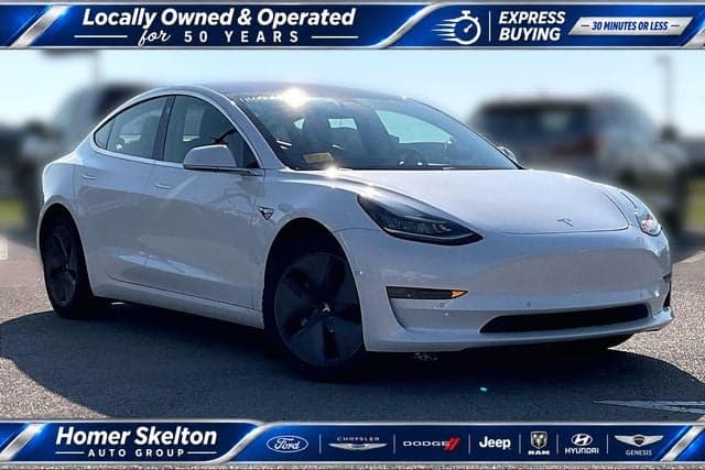 2018 Tesla Model 3 Long Range — photo 1 of 25