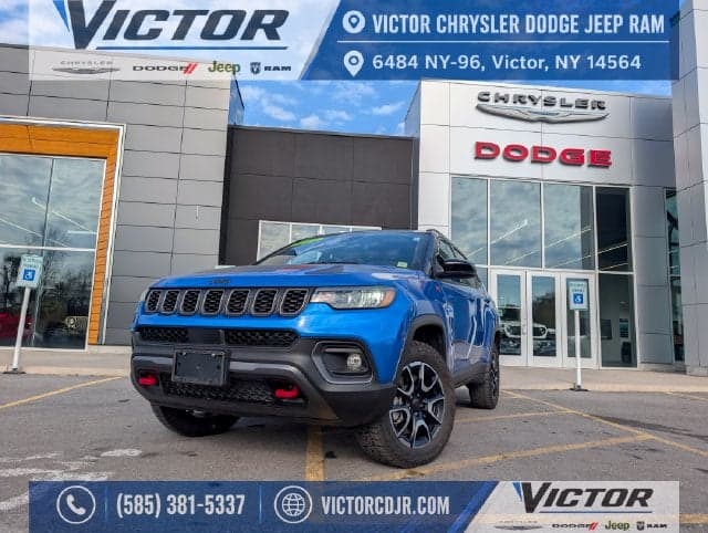 2025 Jeep Compass Trailhawk — photo 1 of 5
