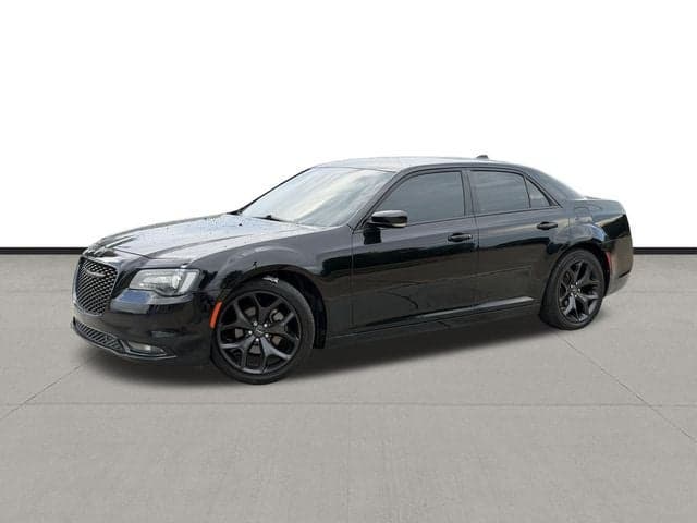 2021 Chrysler 300 Base — photo 1 of 28