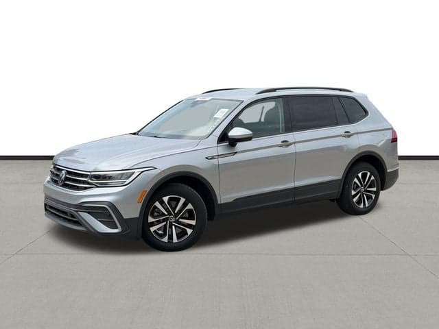 2024 Volkswagen Tiguan S — photo 1 of 28