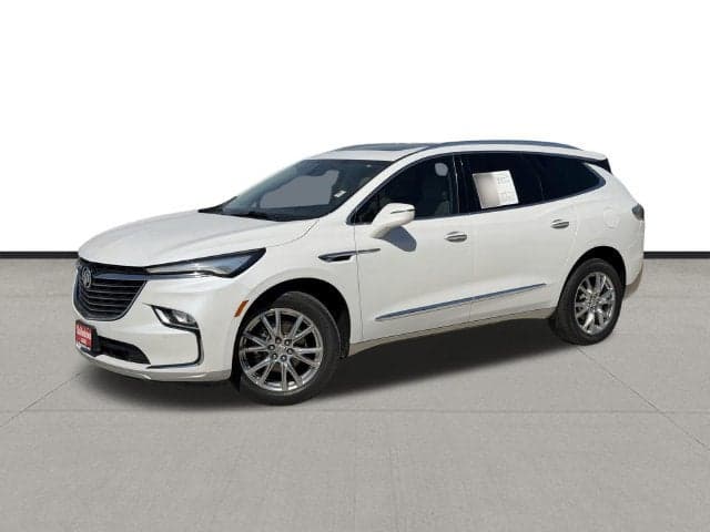 2023 Buick Enclave Essence — photo 1 of 5