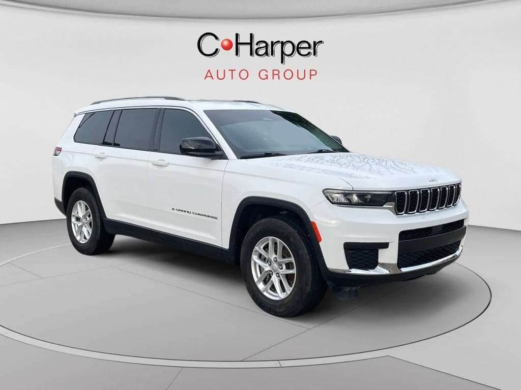 2023 Jeep Grand Cherokee L Laredo — photo 1 of 40
