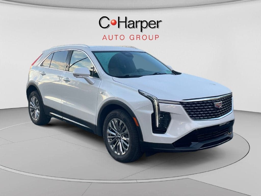 2024 Cadillac XT4 Base — photo 1 of 58