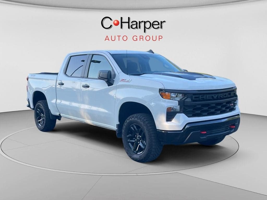 2025 Chevrolet Silverado 1500 Custom Trail Boss — photo 1 of 44