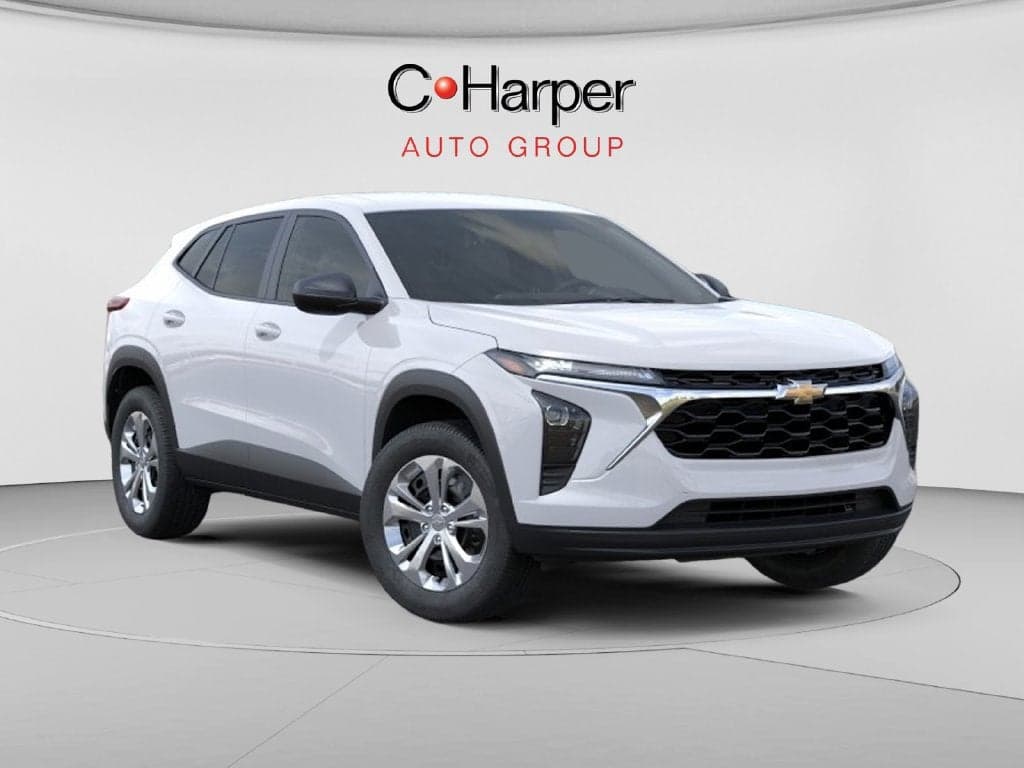 2026 Chevrolet Trax LS — photo 1 of 40