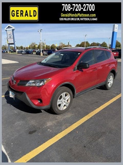 2015 Toyota RAV4 LE — photo 1 of 5