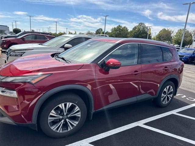 2021 Nissan Rogue SV — photo 1 of 17