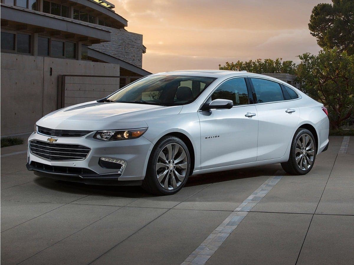 2017 Chevrolet Malibu Base — photo 1 of 5