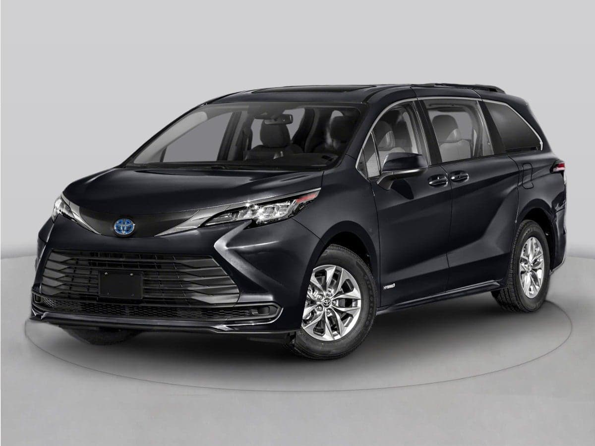 2024 Toyota Sienna XLE — photo 1 of 5