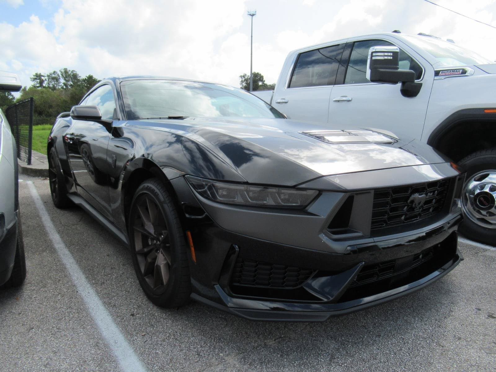 2026 Ford Mustang Dark Horse — photo 1 of 5