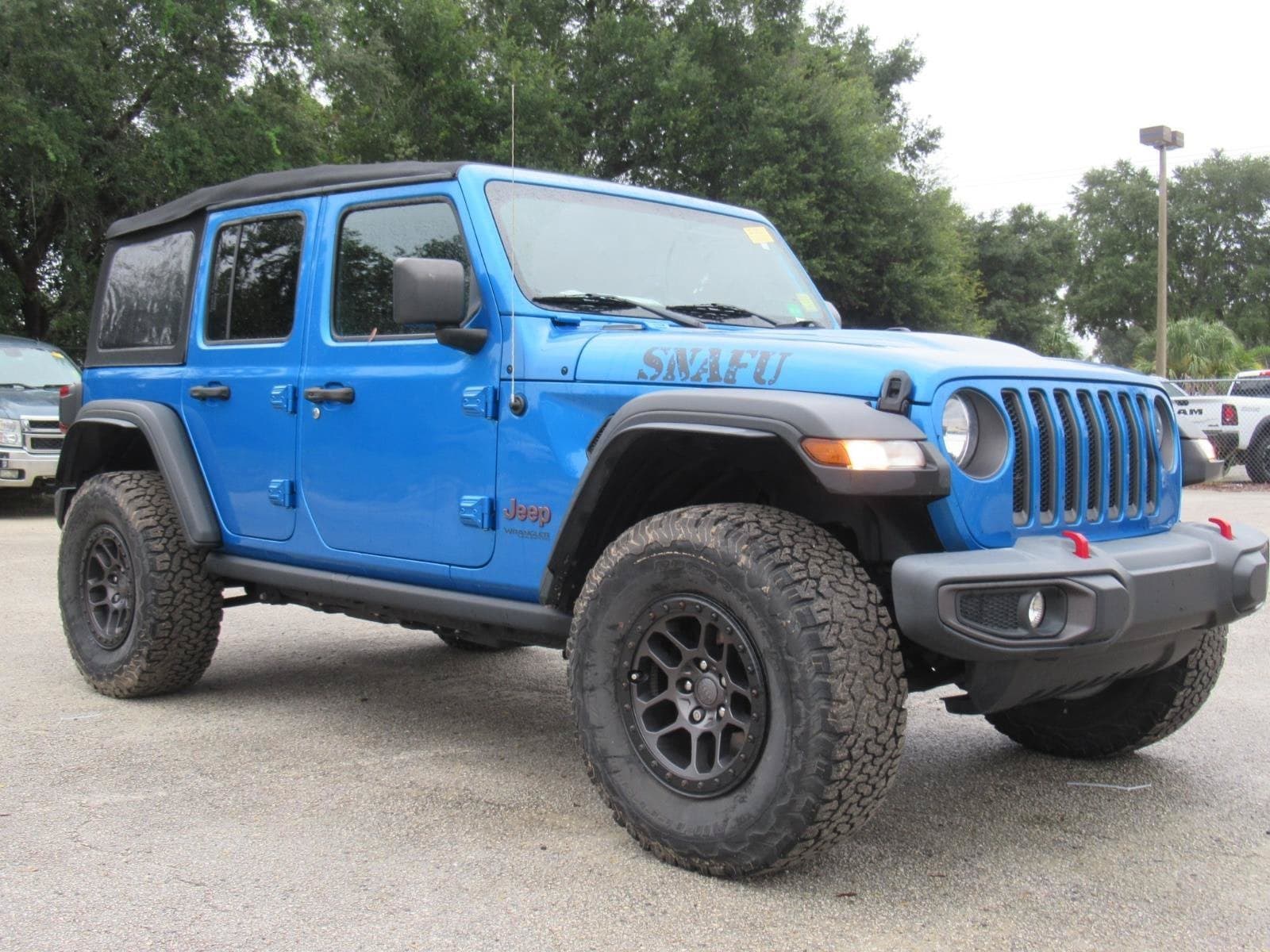 2021 Jeep Wrangler Base — photo 1 of 5
