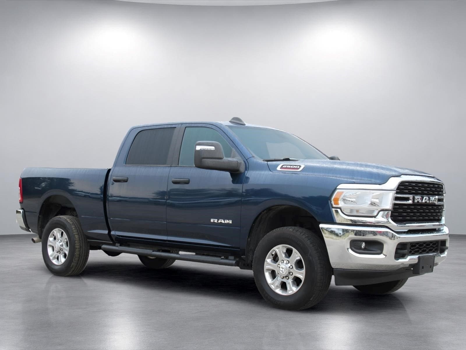 2024 RAM 2500 Big Horn — photo 1 of 5