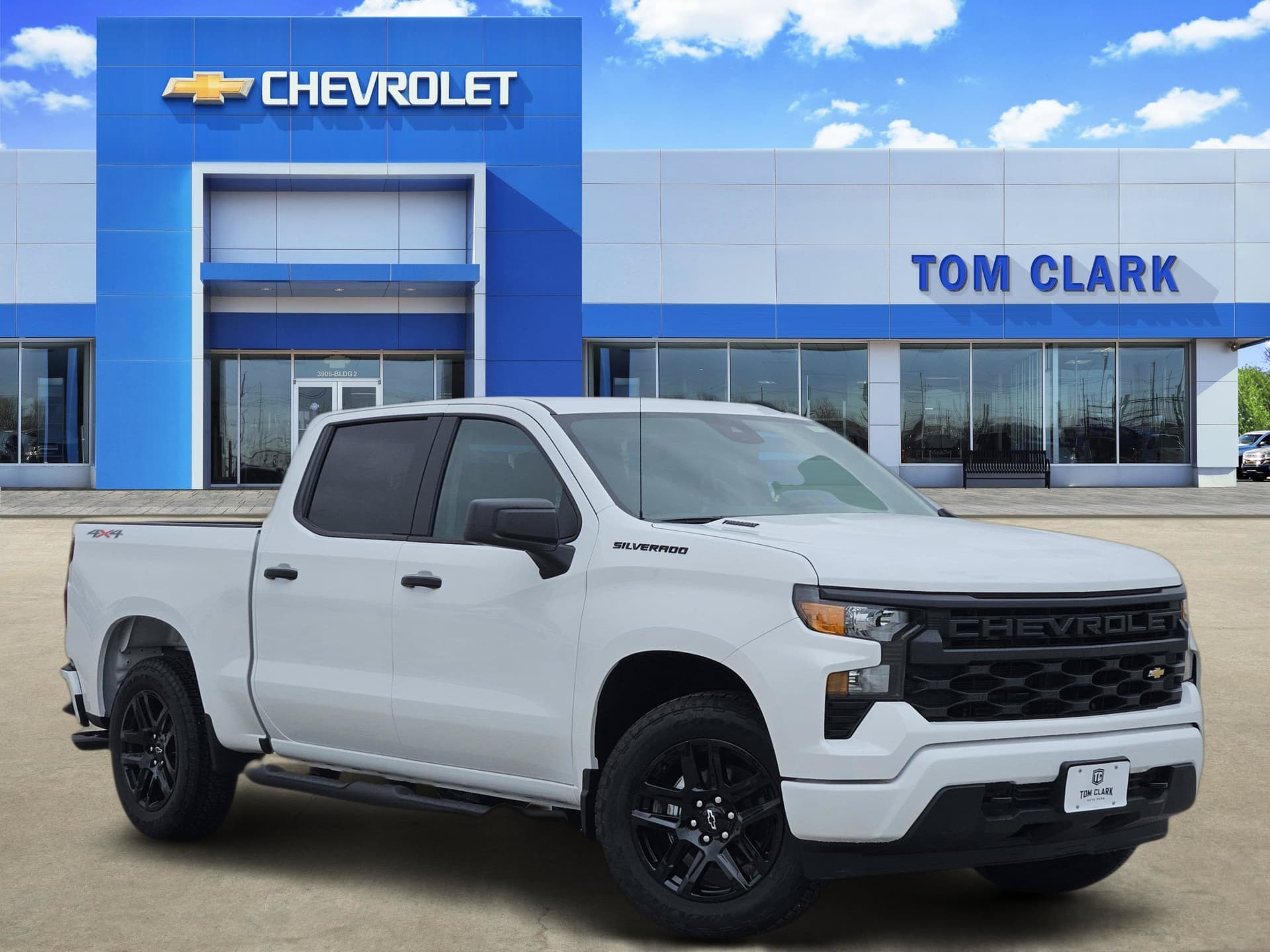 2026 Chevrolet Silverado 1500 Custom — photo 1 of 20