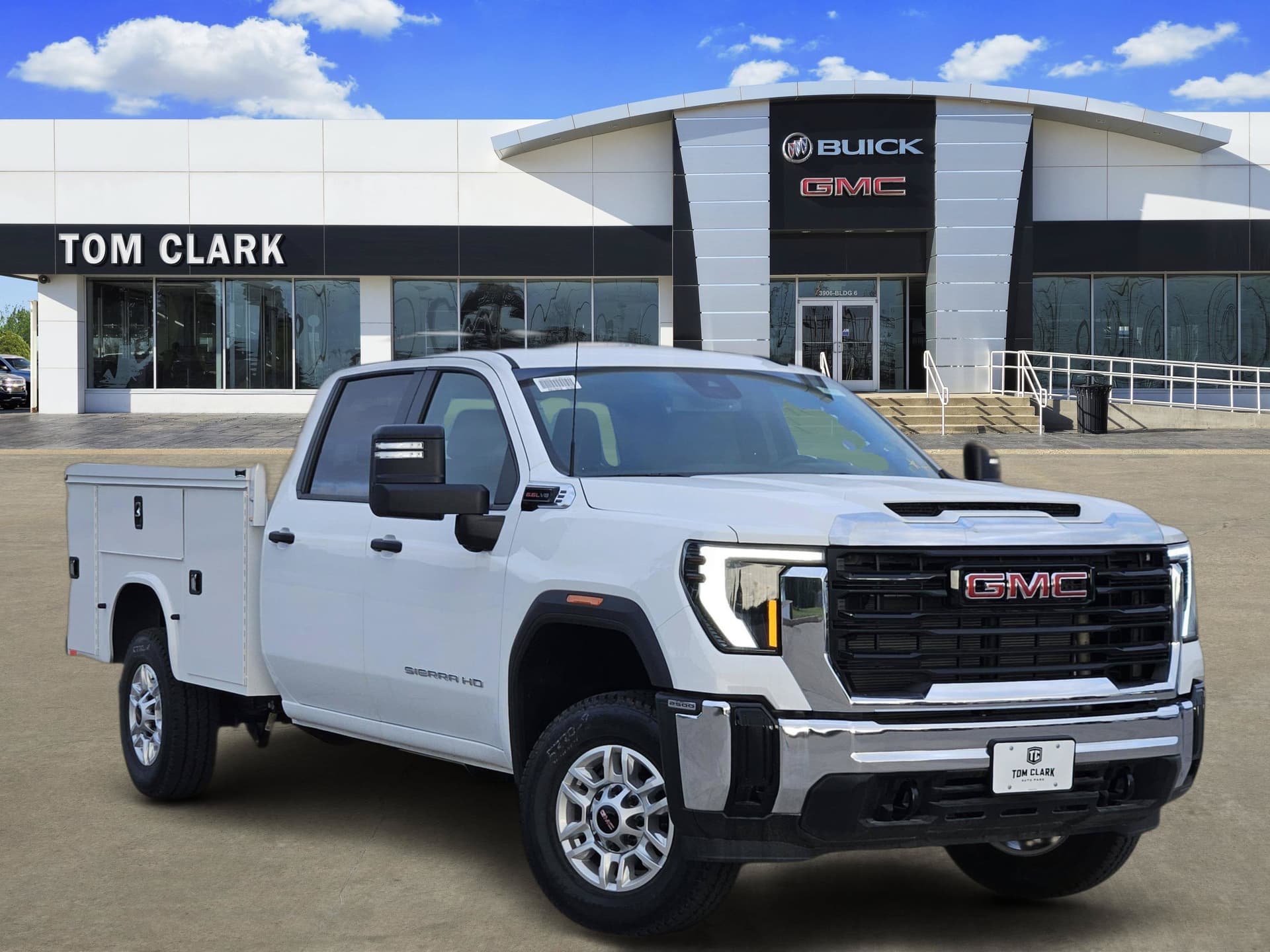 2026 GMC Sierra 2500HD Pro — photo 1 of 26