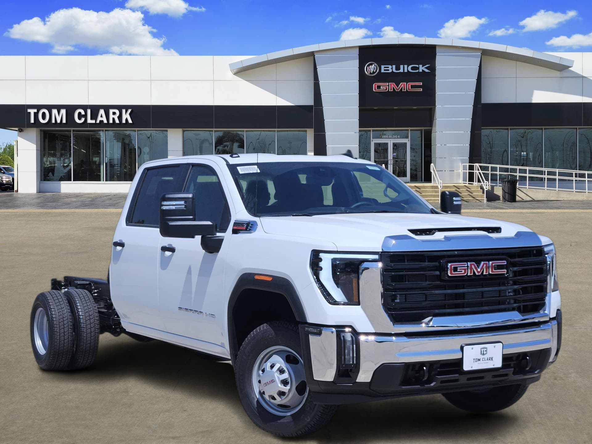 2026 GMC Sierra 3500HD CC Pro — photo 1 of 21