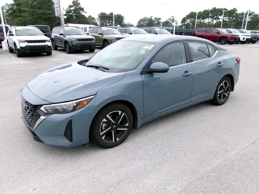 2025 Nissan Sentra SV — photo 1 of 24